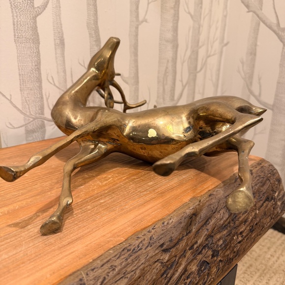 Large Vintage Brass Deer Statue: Mid-Century Lodge Décor - Picture 7 of 11